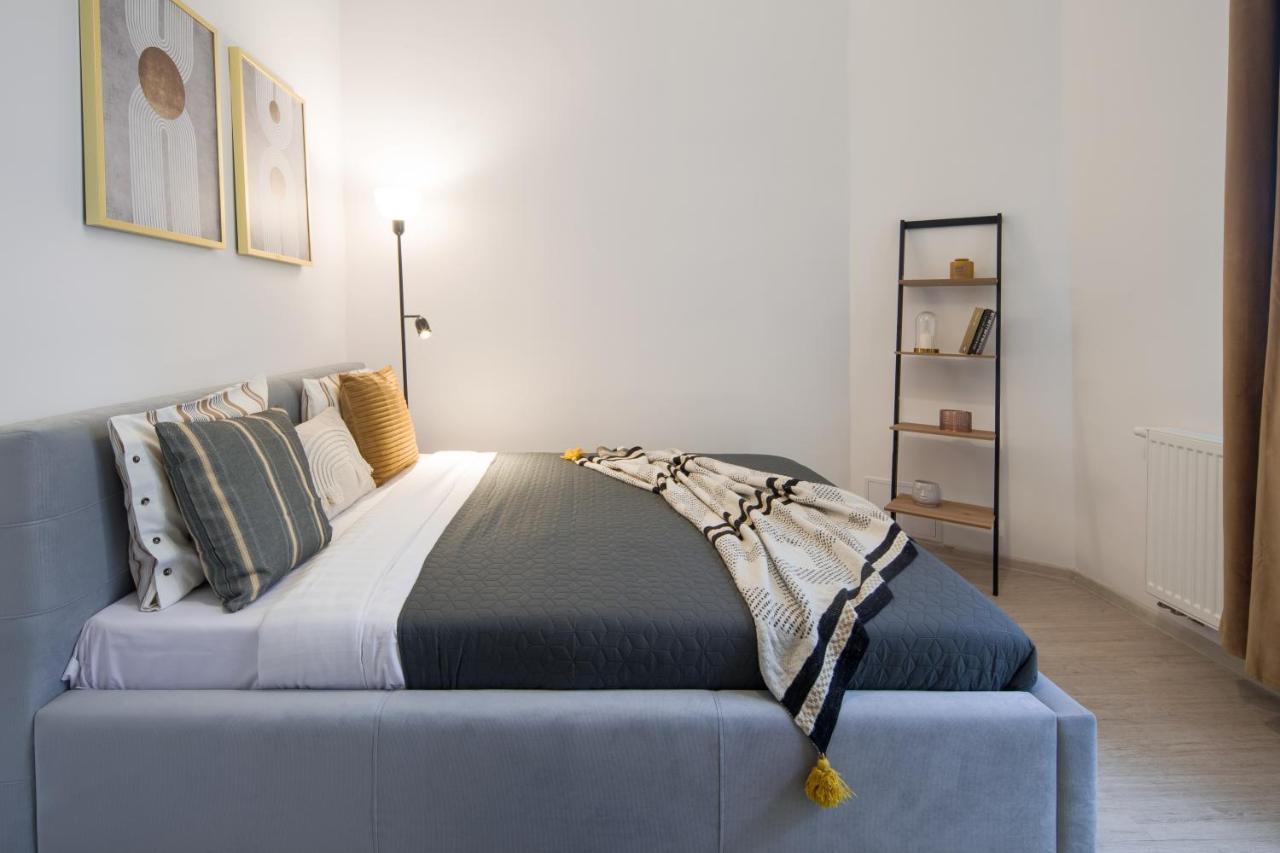 Wawelove Pilsudskiego - 3 Bedroom Apt. With Balcony And Free Parking! Appartement