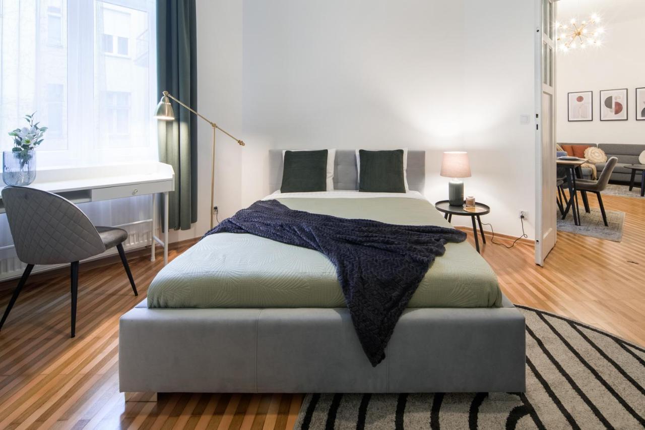 Wawelove Pilsudskiego - 3 Bedroom Apt. With Balcony And Free Parking! Appartement